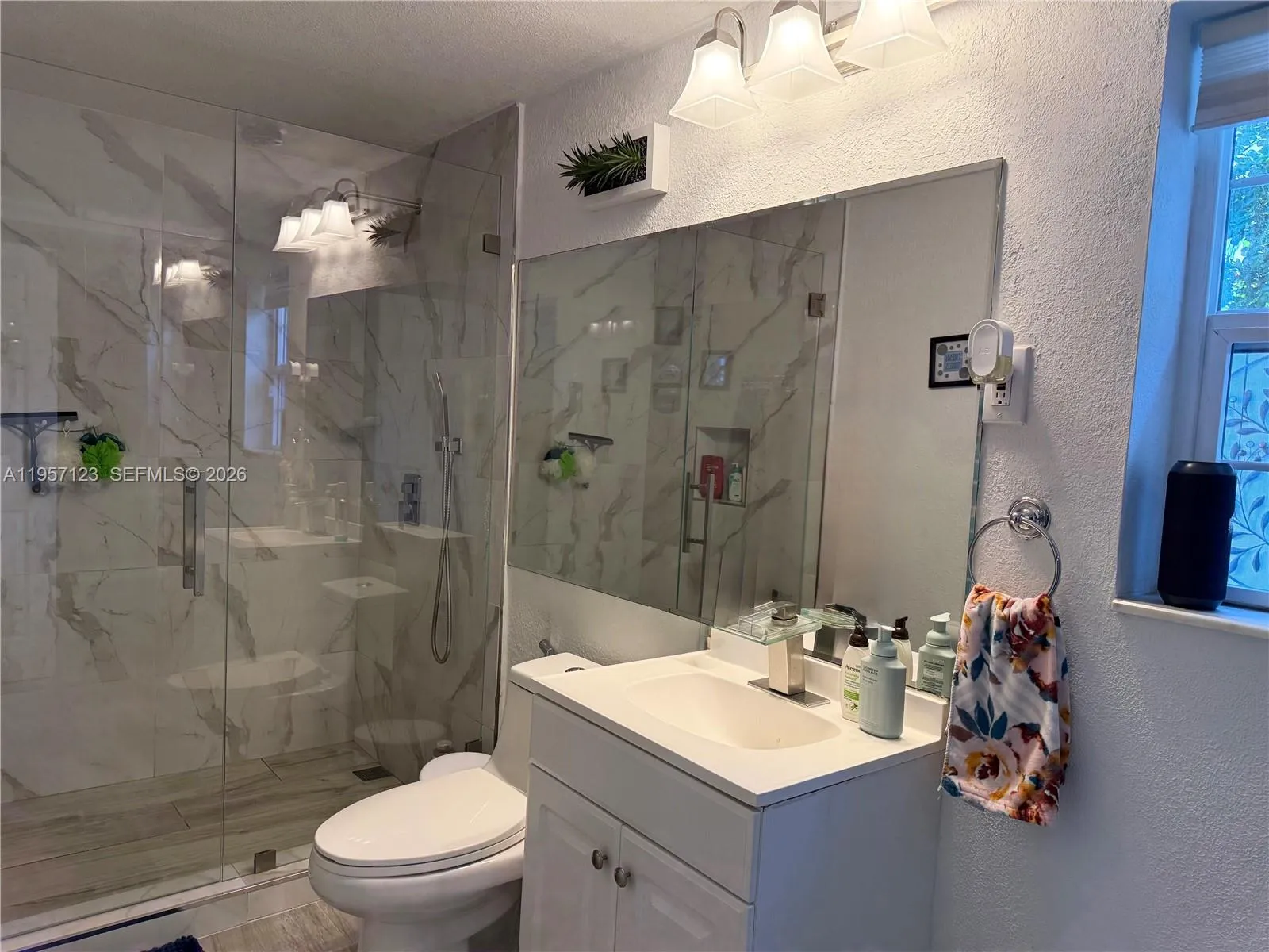 1120 N 61st Ave, Hollywood, Florida 33024, Hollywood, Florida 33024, 2 Bedrooms Bedrooms, ,1 BathroomBathrooms,Residential,For Sale,1120 N 61st Ave, Hollywood, Florida 33024,A11957123