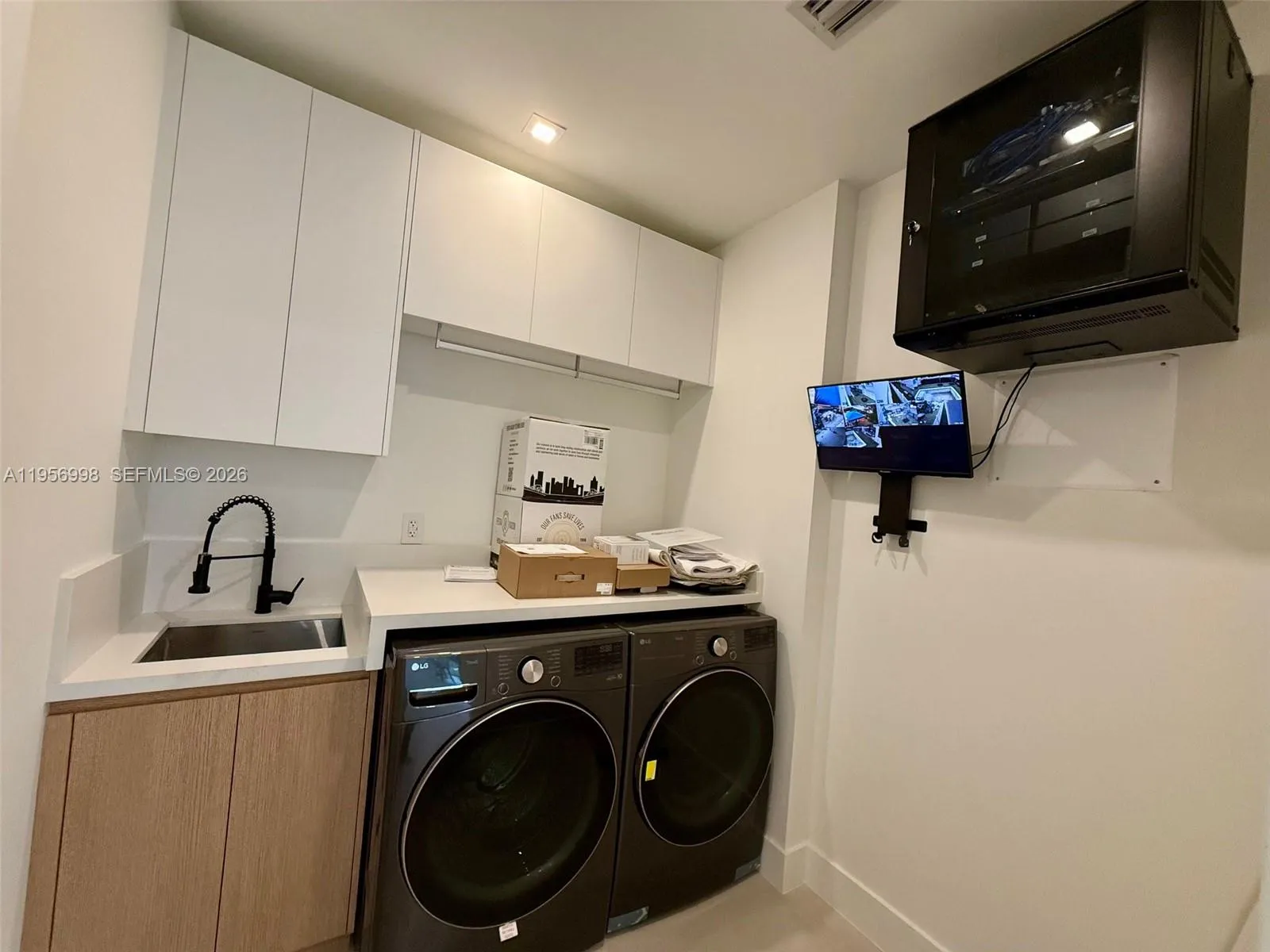 3200 Thomas Ave, Miami, Florida 33133, Miami, Florida 33133, 4 Bedrooms Bedrooms, ,3 BathroomsBathrooms,Residential,For Sale,3200 Thomas Ave, Miami, Florida 33133,A11956998