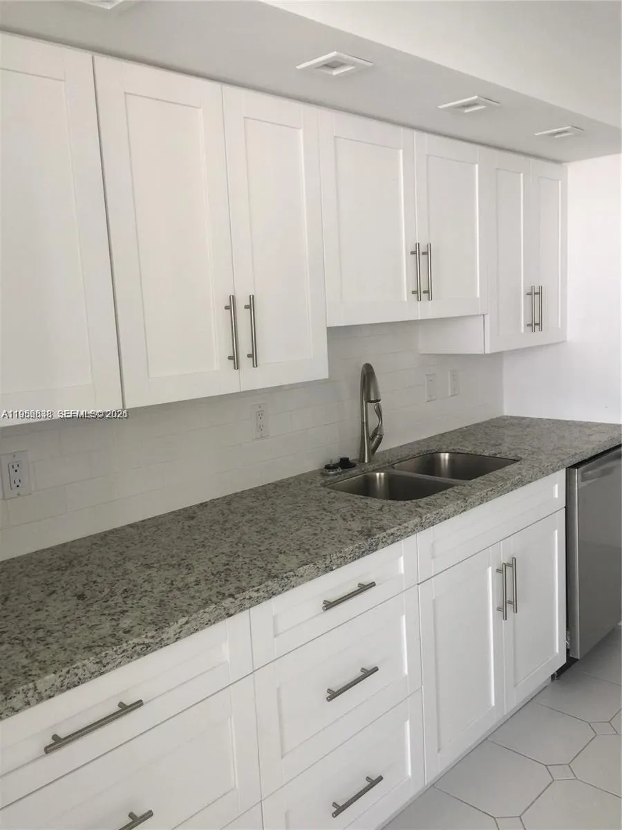 1904 S Ocean Dr 1708, Hallandale Beach, Florida 33, Hallandale Beach, Florida 33009, 2 Bedrooms Bedrooms, ,2 BathroomsBathrooms,Residential Lease,For Rent,1904 S Ocean Dr 1708, Hallandale Beach, Florida 33,A11956638