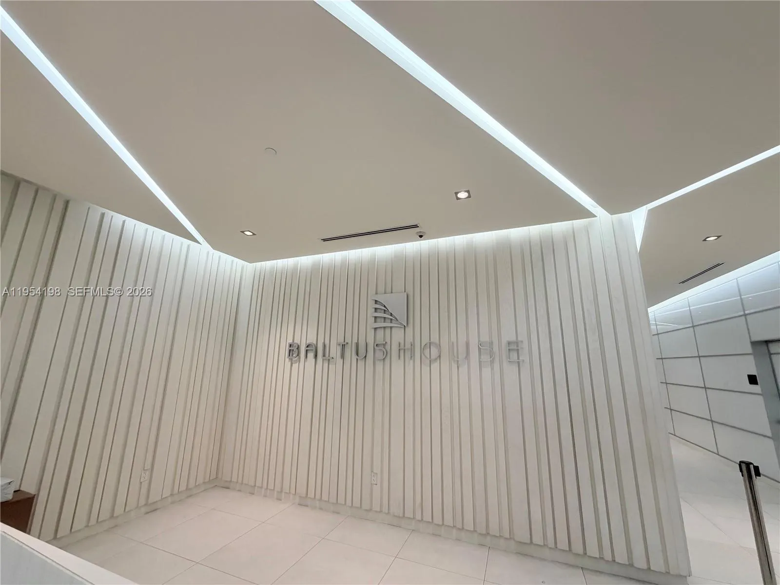 4250 Biscayne Blvd 1014, Miami, Florida 33137, Miami, Florida 33137, 1 Bedroom Bedrooms, ,1 BathroomBathrooms,Residential,For Sale,4250 Biscayne Blvd 1014, Miami, Florida 33137,A11954198