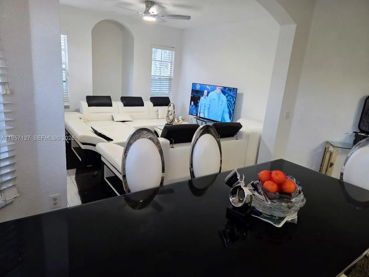 North Lauderdale, Florida 33068, 3 Bedrooms Bedrooms, ,2 BathroomsBathrooms,Residential,For Sale,A11957127