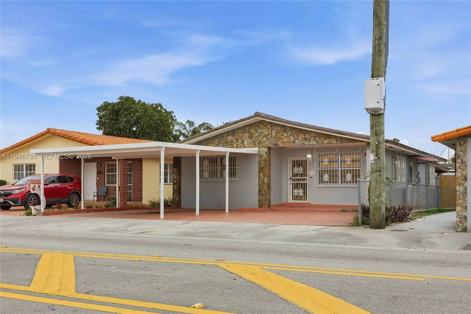 836 W 37th St, Hialeah, Florida 33012, Hialeah, Florida 33012, 3 Bedrooms Bedrooms, ,2 BathroomsBathrooms,Residential,For Sale,836 W 37th St, Hialeah, Florida 33012,A11946795