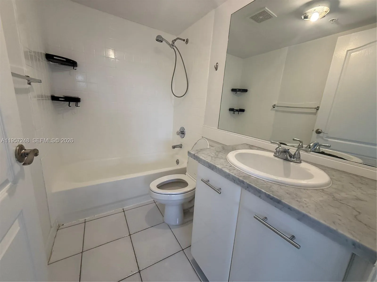 3052 Sw 27th Ave 301, Miami, Florida 33133, Miami, Florida 33133, 1 Bedroom Bedrooms, ,2 BathroomsBathrooms,Residential,For Sale,3052 Sw 27th Ave 301, Miami, Florida 33133,A11957248