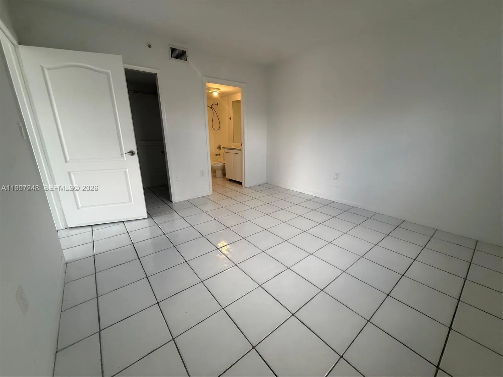 3052 Sw 27th Ave 301, Miami, Florida 33133, Miami, Florida 33133, 1 Bedroom Bedrooms, ,2 BathroomsBathrooms,Residential,For Sale,3052 Sw 27th Ave 301, Miami, Florida 33133,A11957248