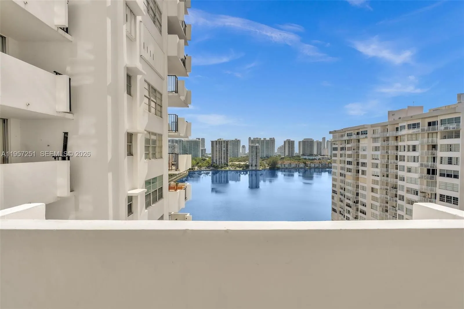 2750 Ne 183rd St 1801, Aventura, Florida 33160, Aventura, Florida 33160, 1 Bedroom Bedrooms, ,1 BathroomBathrooms,Residential,For Sale,2750 Ne 183rd St 1801, Aventura, Florida 33160,A11957251