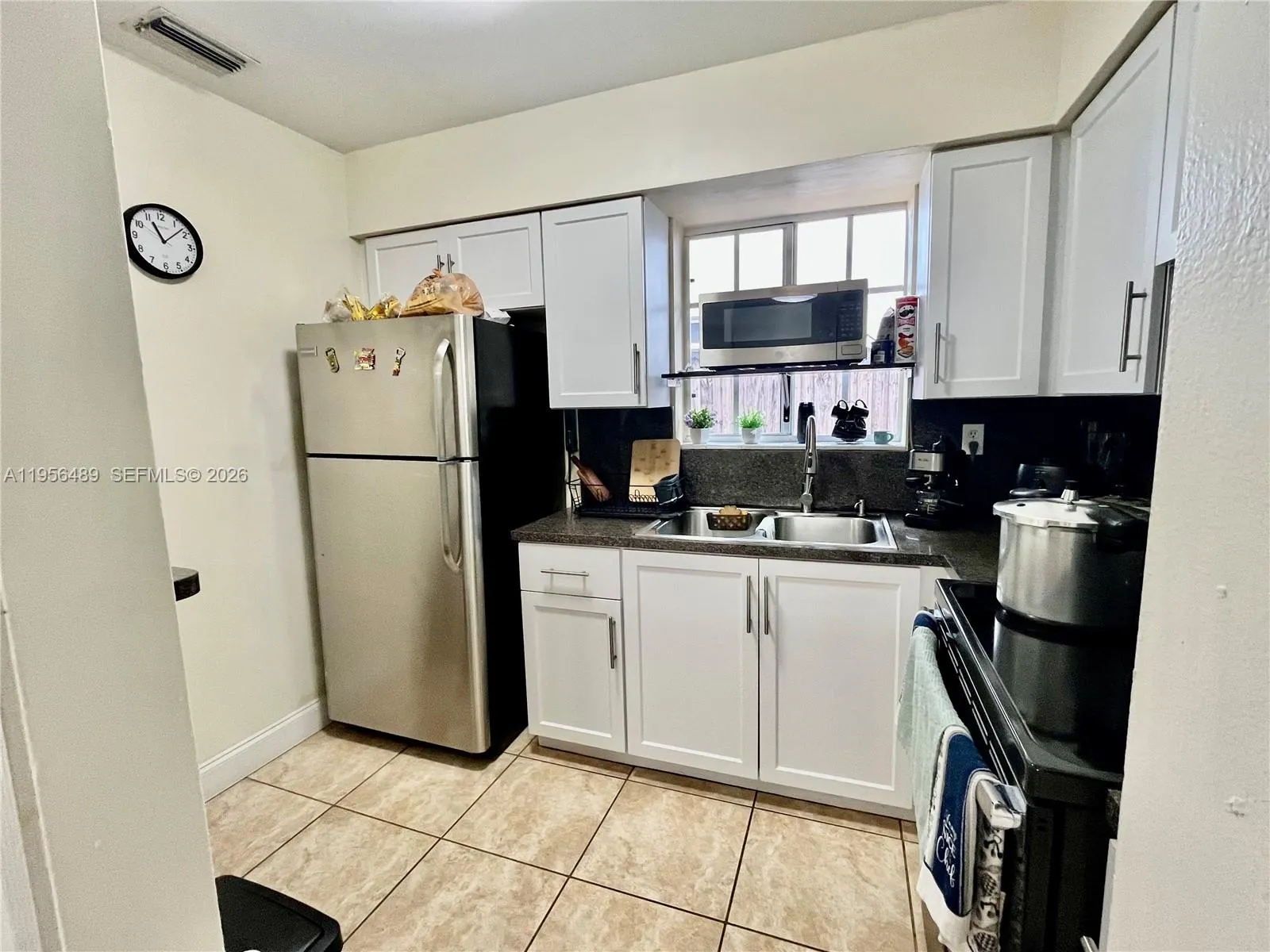 1201 Nw 78th Ave, Pembroke Pines, Florida 33024, Pembroke Pines, Florida 33024, 2 Bedrooms Bedrooms, ,1 BathroomBathrooms,Residential,For Sale,1201 Nw 78th Ave, Pembroke Pines, Florida 33024,A11956489