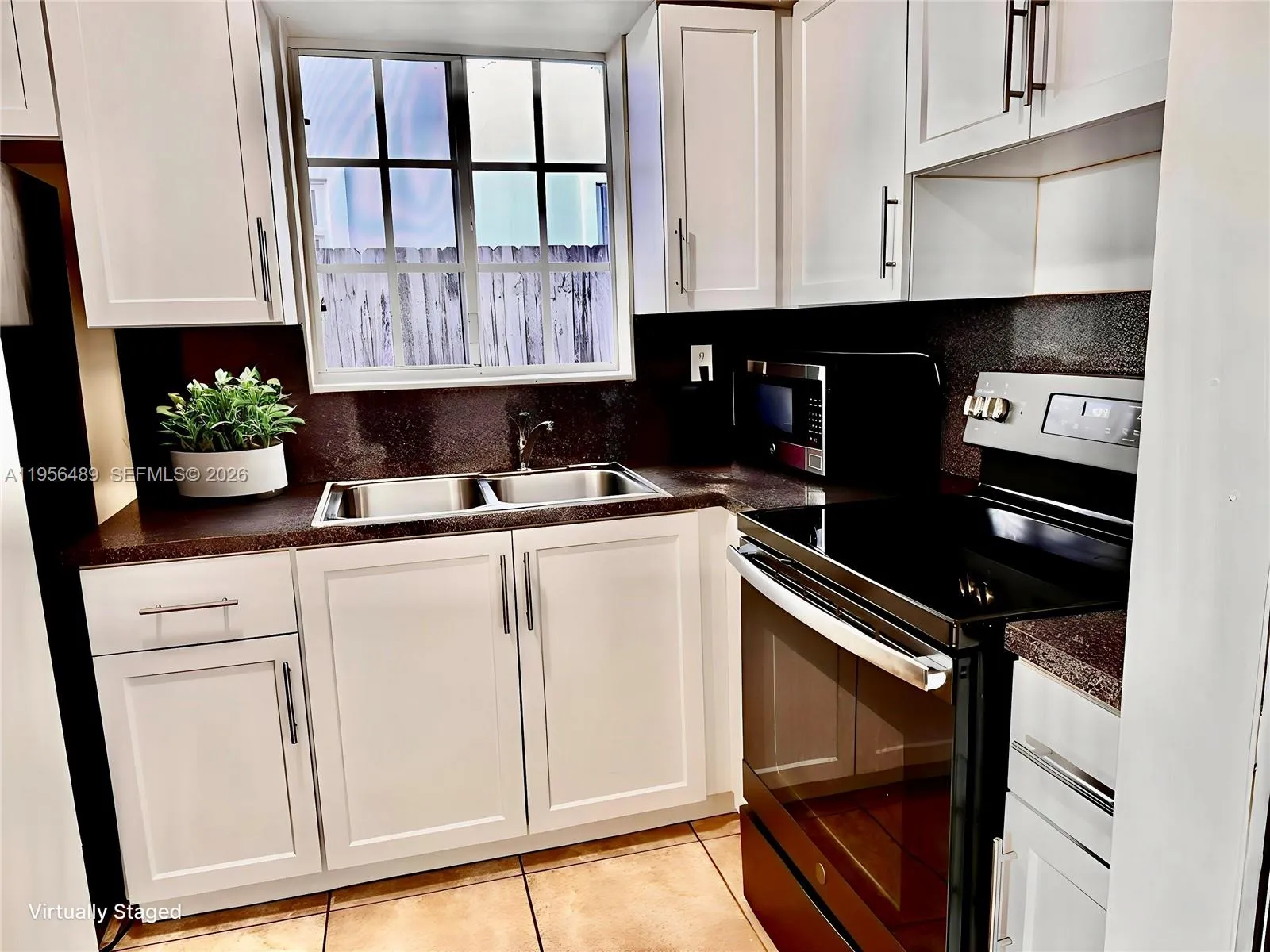 1201 Nw 78th Ave, Pembroke Pines, Florida 33024, Pembroke Pines, Florida 33024, 2 Bedrooms Bedrooms, ,1 BathroomBathrooms,Residential,For Sale,1201 Nw 78th Ave, Pembroke Pines, Florida 33024,A11956489