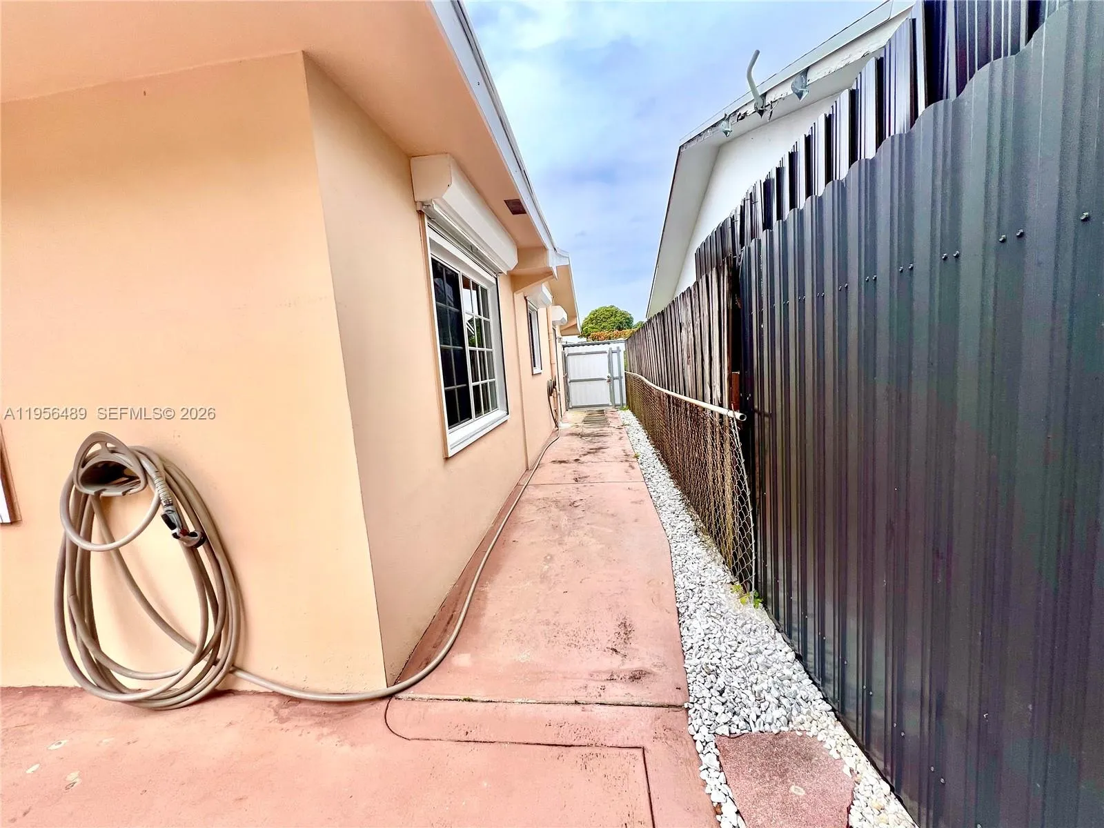 1201 Nw 78th Ave, Pembroke Pines, Florida 33024, Pembroke Pines, Florida 33024, 2 Bedrooms Bedrooms, ,1 BathroomBathrooms,Residential,For Sale,1201 Nw 78th Ave, Pembroke Pines, Florida 33024,A11956489