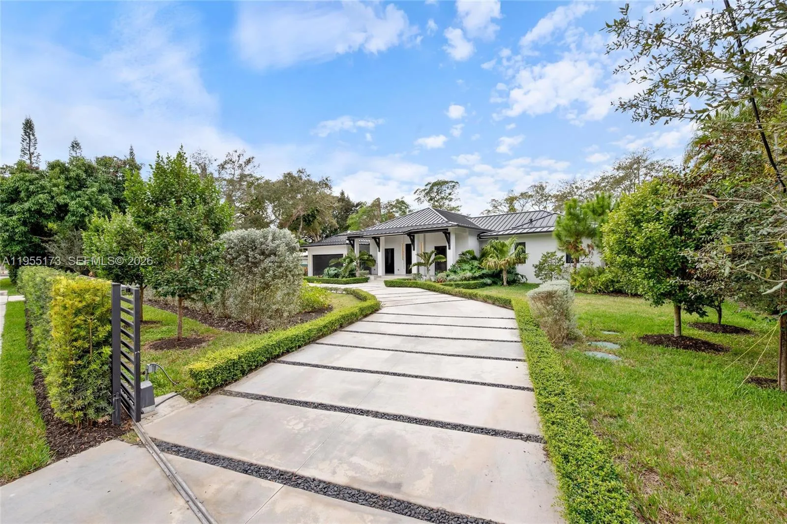 11600 Sw 77th Ave, Pinecrest, Florida 33156, Pinecrest, Florida 33156, 5 Bedrooms Bedrooms, ,6 BathroomsBathrooms,Residential,For Sale,11600 Sw 77th Ave, Pinecrest, Florida 33156,A11955173
