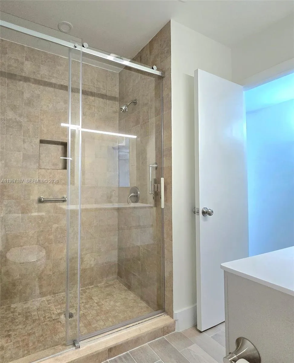 5300 Washington St I205, Hollywood, Florida 33021, Hollywood, Florida 33021, 2 Bedrooms Bedrooms, ,1 BathroomBathrooms,Residential,For Sale,5300 Washington St I205, Hollywood, Florida 33021,A11957187