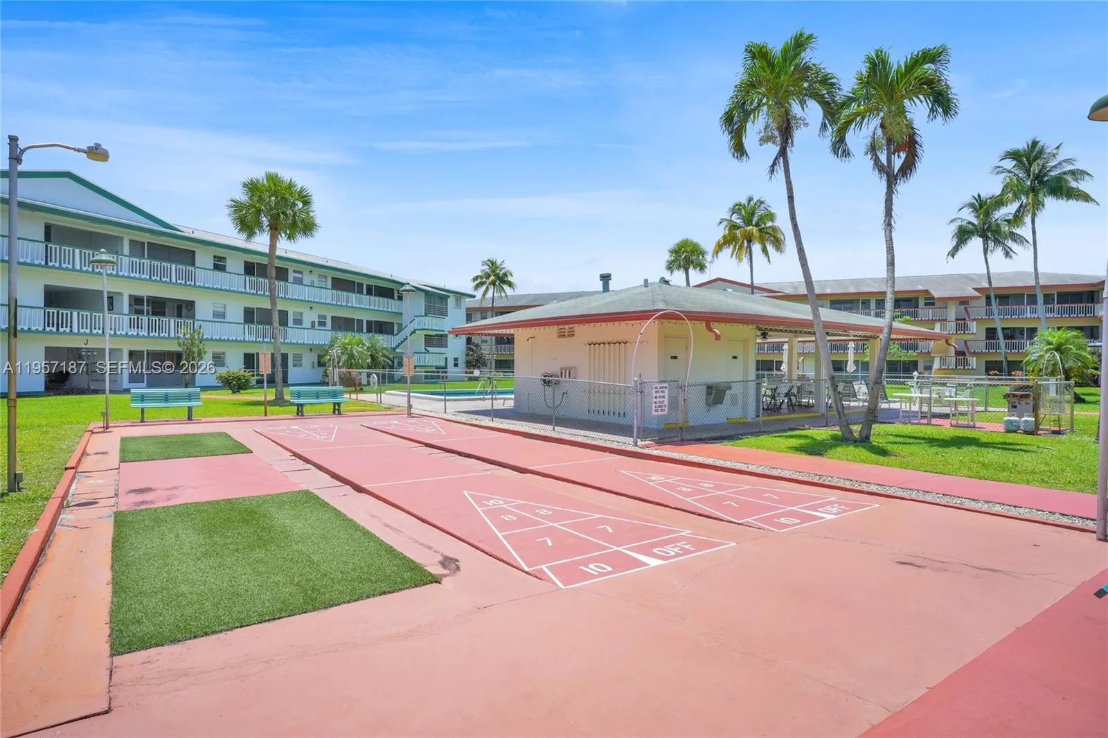 5300 Washington St I205, Hollywood, Florida 33021, Hollywood, Florida 33021, 2 Bedrooms Bedrooms, ,1 BathroomBathrooms,Residential,For Sale,5300 Washington St I205, Hollywood, Florida 33021,A11957187