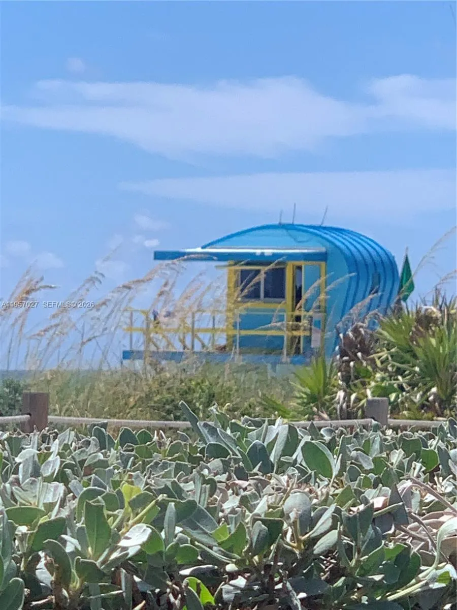 2655 Collins Ave 1106, Miami Beach, Florida 33140, Miami Beach, Florida 33140, 1 Bedroom Bedrooms, ,1 BathroomBathrooms,Residential,For Sale,2655 Collins Ave 1106, Miami Beach, Florida 33140,A11957027