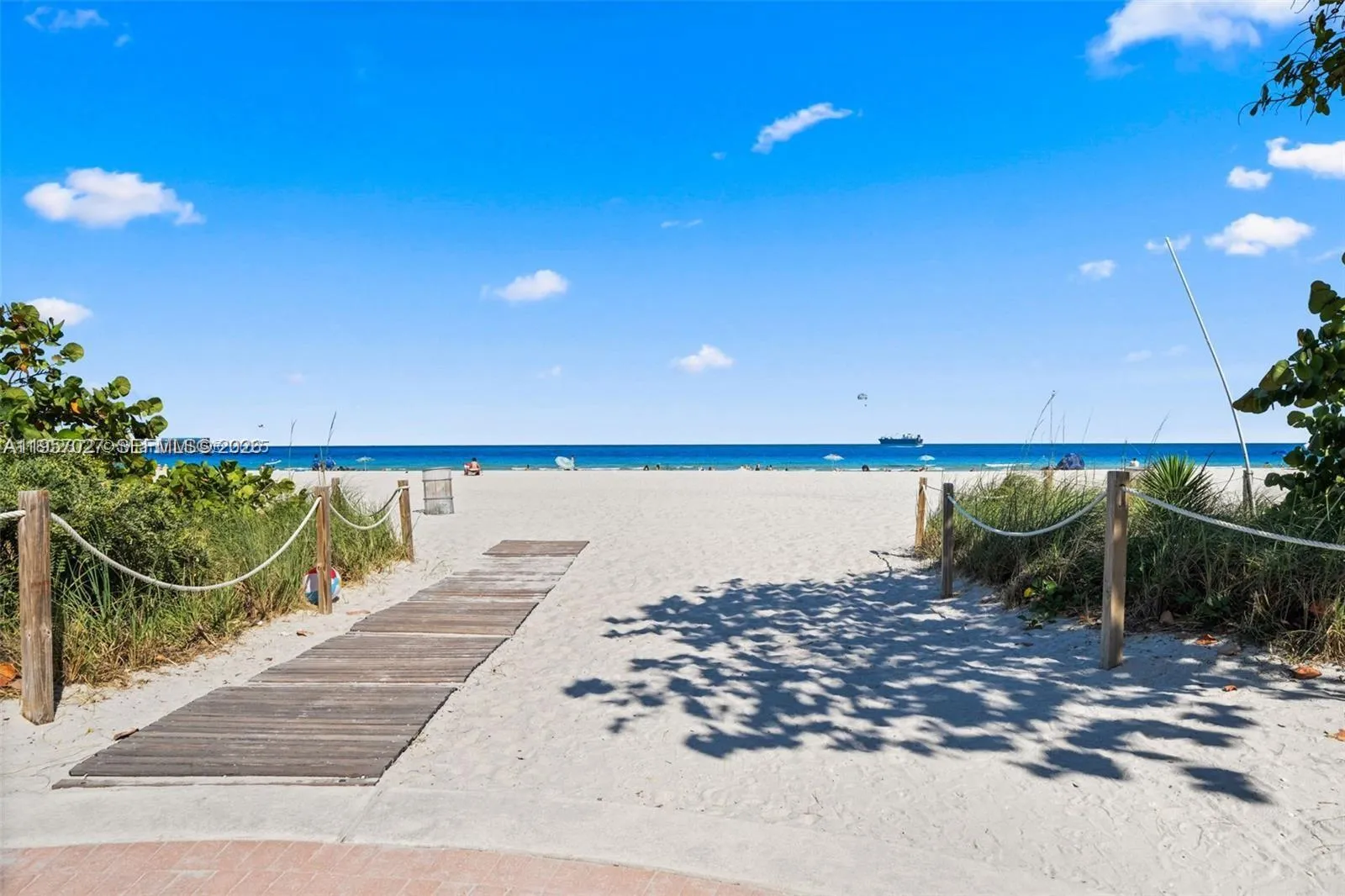 2655 Collins Ave 1106, Miami Beach, Florida 33140, Miami Beach, Florida 33140, 1 Bedroom Bedrooms, ,1 BathroomBathrooms,Residential,For Sale,2655 Collins Ave 1106, Miami Beach, Florida 33140,A11957027