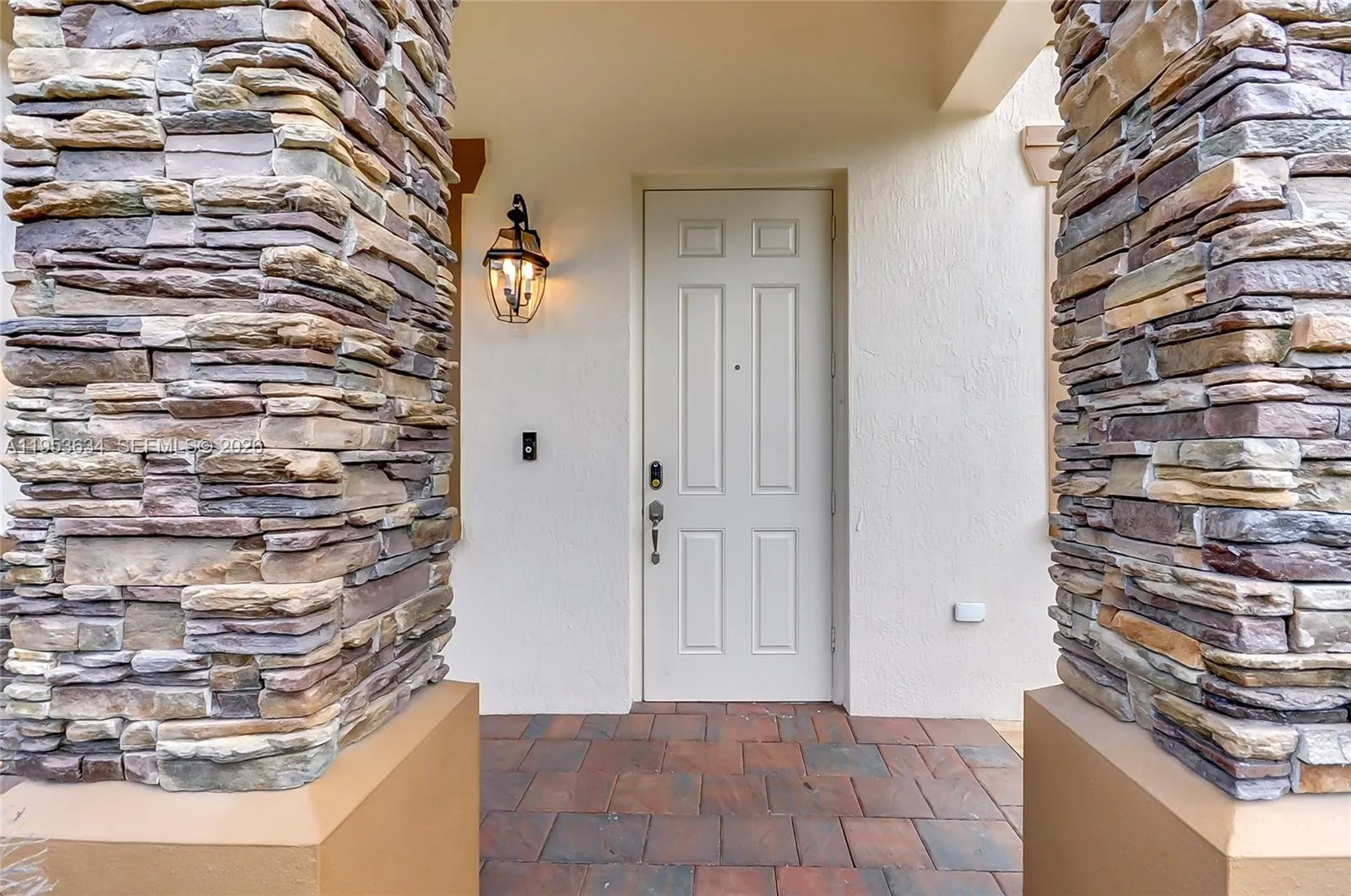 9815 Nw 86th Ter, Doral, Florida 33178, Doral, Florida 33178, 4 Bedrooms Bedrooms, ,5 BathroomsBathrooms,Residential,For Sale,9815 Nw 86th Ter, Doral, Florida 33178,A11953634