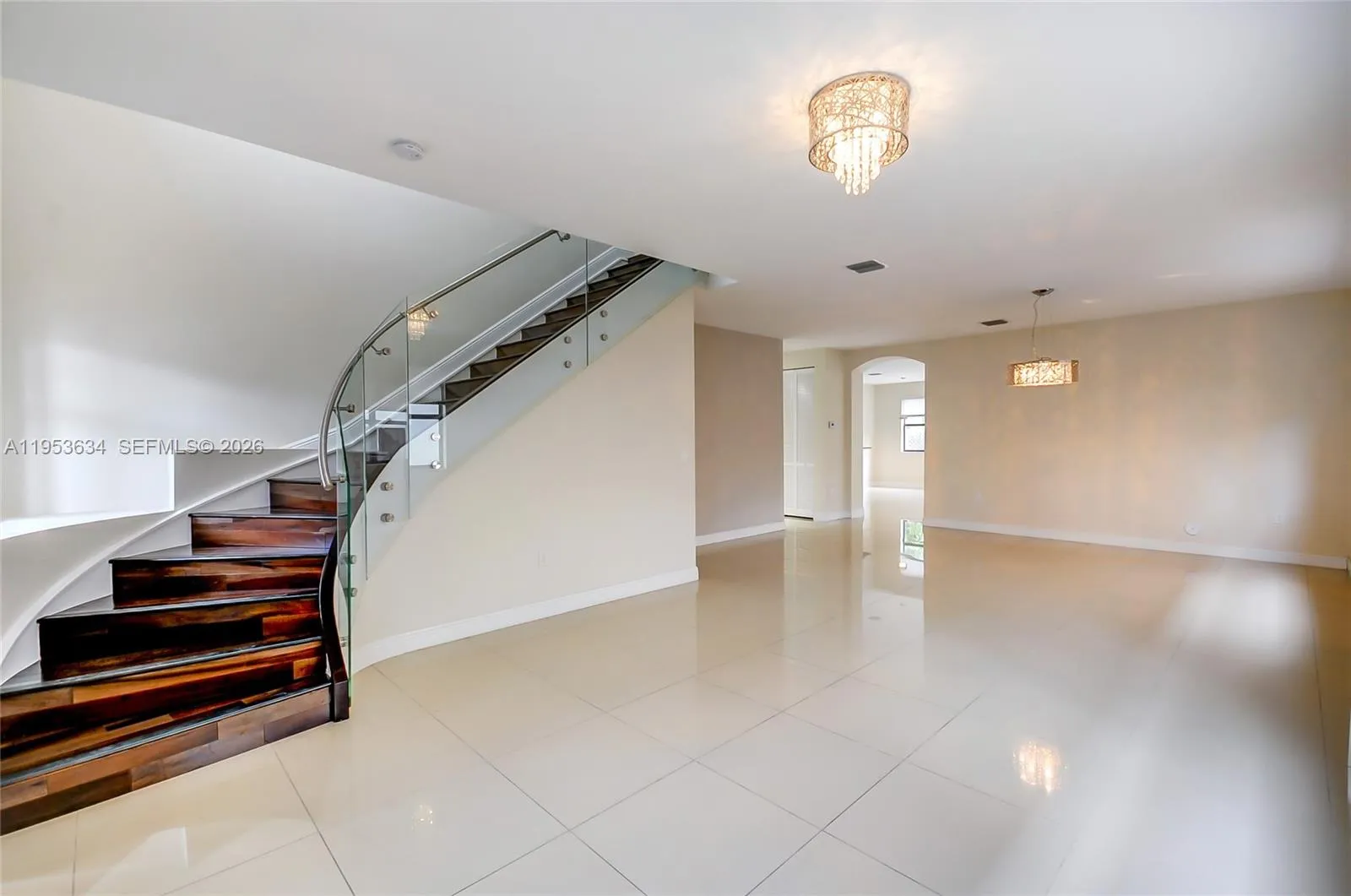 9815 Nw 86th Ter, Doral, Florida 33178, Doral, Florida 33178, 4 Bedrooms Bedrooms, ,5 BathroomsBathrooms,Residential,For Sale,9815 Nw 86th Ter, Doral, Florida 33178,A11953634