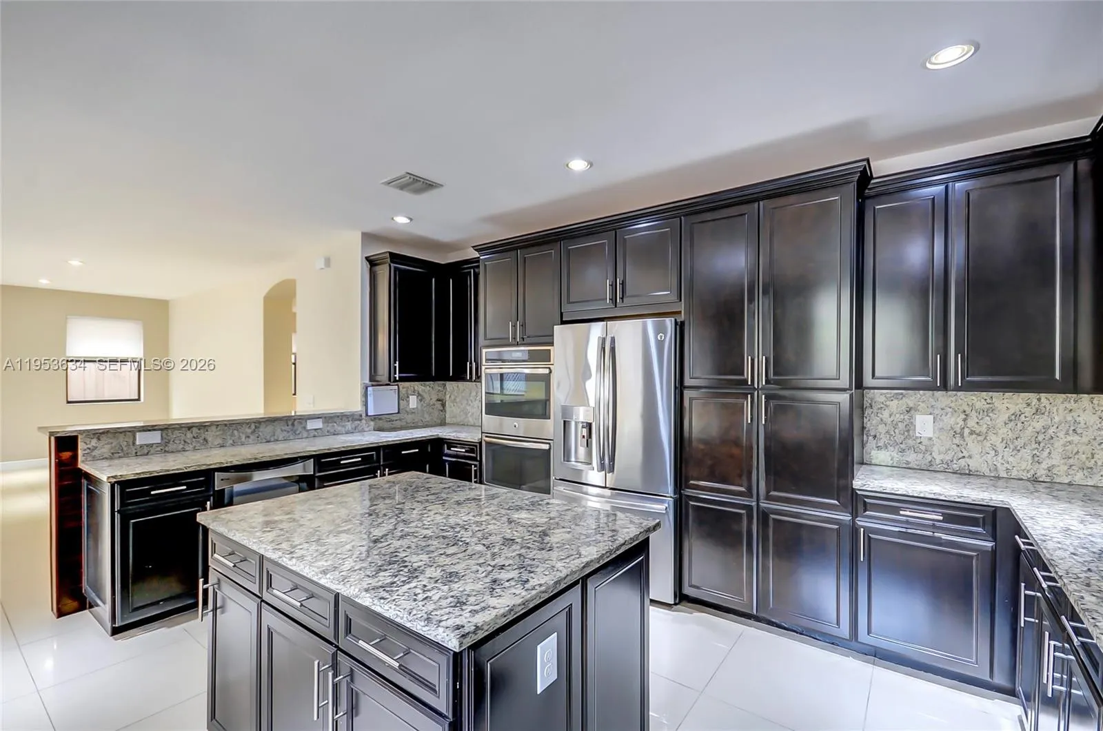 9815 Nw 86th Ter, Doral, Florida 33178, Doral, Florida 33178, 4 Bedrooms Bedrooms, ,5 BathroomsBathrooms,Residential,For Sale,9815 Nw 86th Ter, Doral, Florida 33178,A11953634