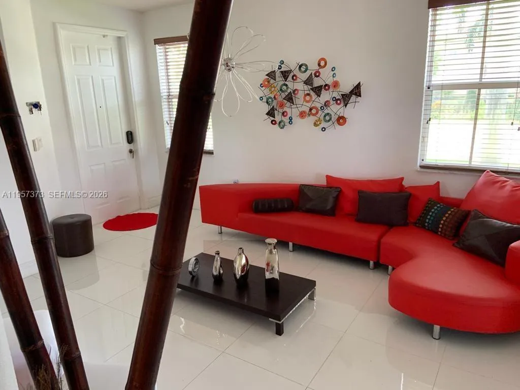 7586 Nw 113th Path, Doral, Florida 33178, Doral, Florida 33178, 5 Bedrooms Bedrooms, ,4 BathroomsBathrooms,Residential,For Sale,7586 Nw 113th Path, Doral, Florida 33178,A11957373