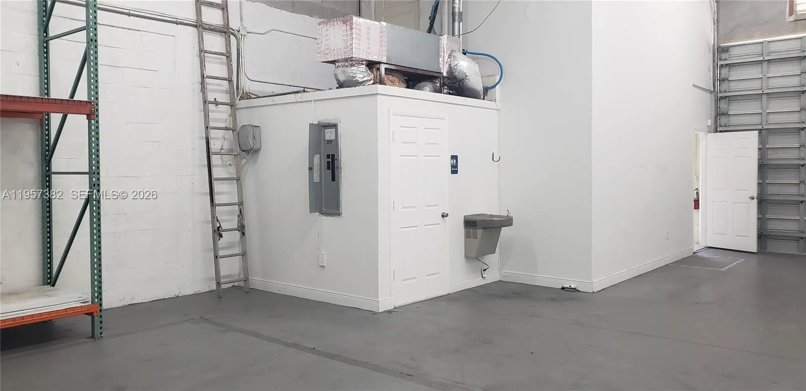 10601 Nw 122nd St 4, Medley, Florida 33178, Medley, Florida 33178, ,Commercial Lease,For Rent,10601 Nw 122nd St 4, Medley, Florida 33178,A11957382