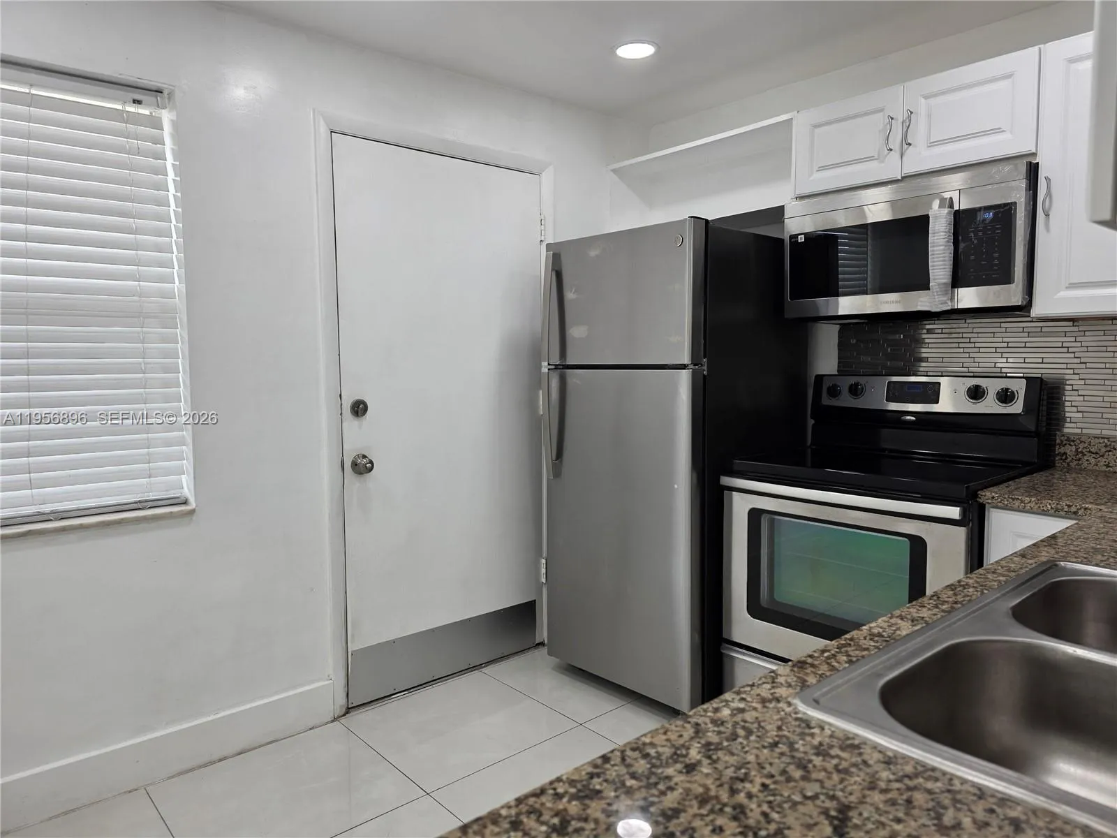 1351 Ne 191st St E420, Miami, Florida 33179, Miami, Florida 33179, 2 Bedrooms Bedrooms, ,2 BathroomsBathrooms,Residential Lease,For Rent,1351 Ne 191st St E420, Miami, Florida 33179,A11956896