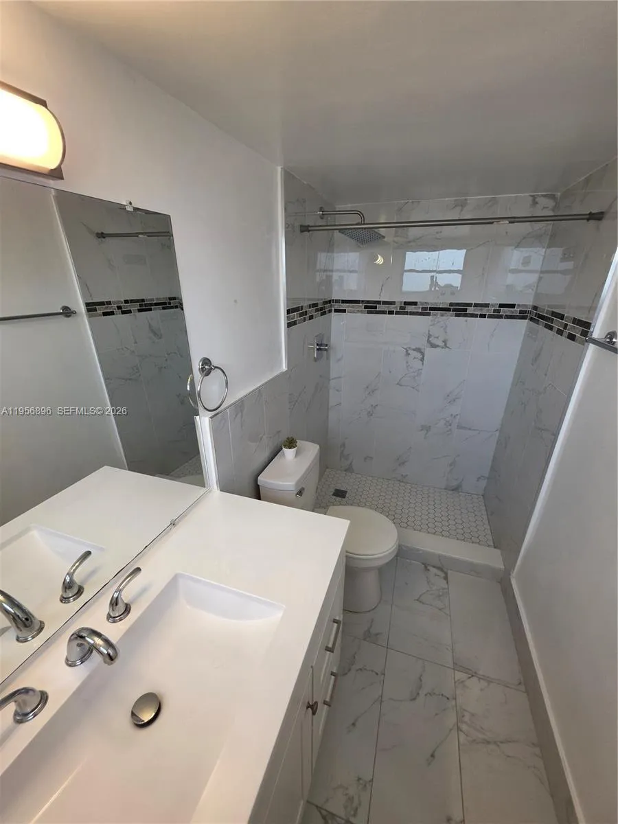 1351 Ne 191st St E420, Miami, Florida 33179, Miami, Florida 33179, 2 Bedrooms Bedrooms, ,2 BathroomsBathrooms,Residential Lease,For Rent,1351 Ne 191st St E420, Miami, Florida 33179,A11956896