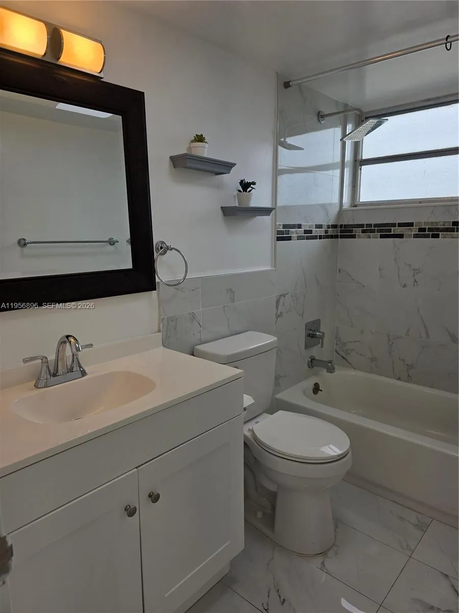 1351 Ne 191st St E420, Miami, Florida 33179, Miami, Florida 33179, 2 Bedrooms Bedrooms, ,2 BathroomsBathrooms,Residential Lease,For Rent,1351 Ne 191st St E420, Miami, Florida 33179,A11956896