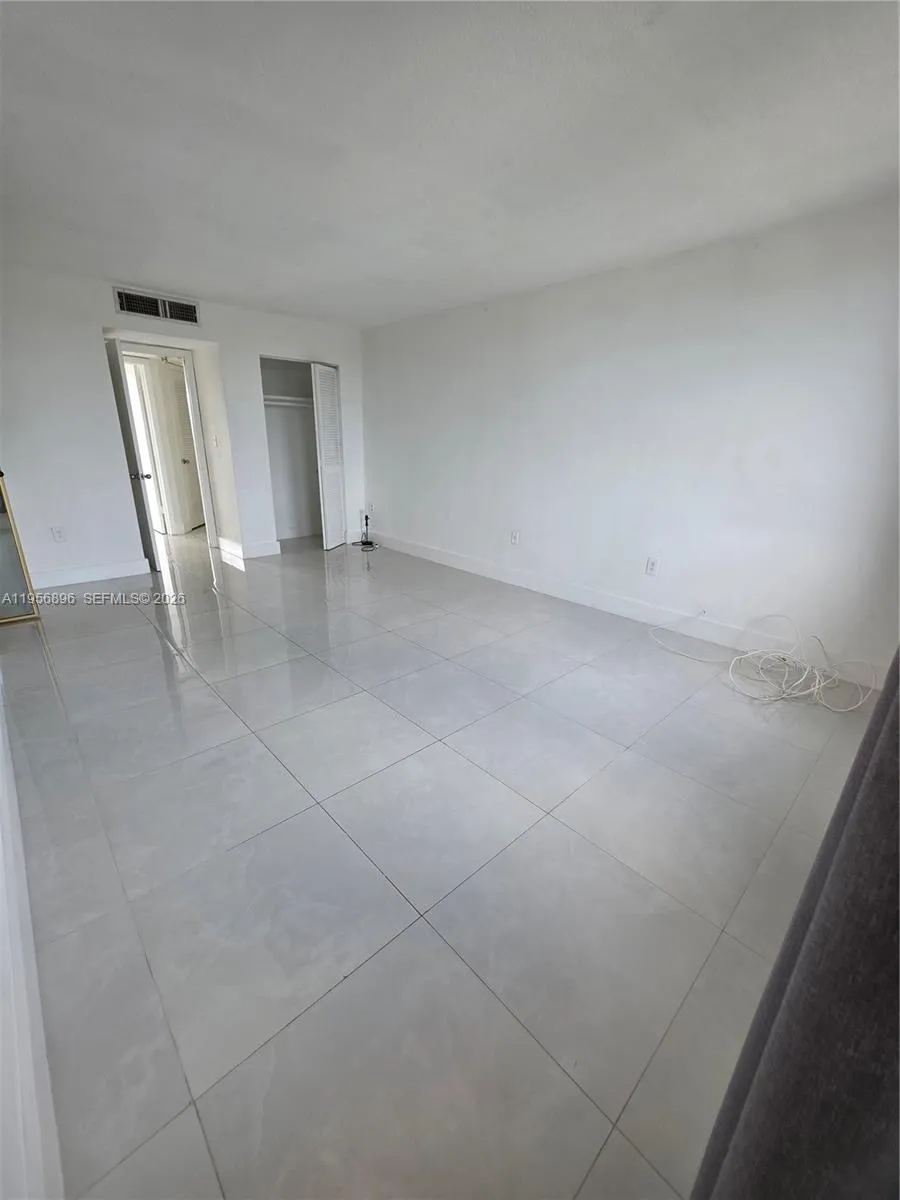 1351 Ne 191st St E420, Miami, Florida 33179, Miami, Florida 33179, 2 Bedrooms Bedrooms, ,2 BathroomsBathrooms,Residential Lease,For Rent,1351 Ne 191st St E420, Miami, Florida 33179,A11956896