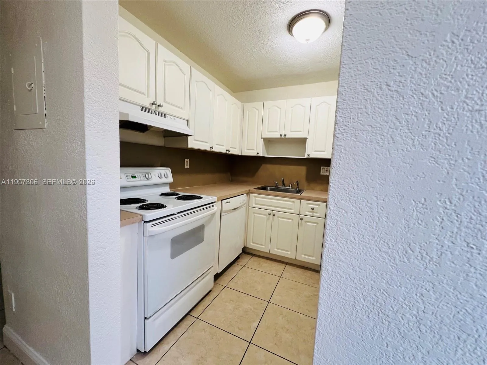 2040 Nw 89th Ave 104, Pembroke Pines, Florida 3302, Pembroke Pines, Florida 33028, 2 Bedrooms Bedrooms, ,1 BathroomBathrooms,Residential Lease,For Rent,2040 Nw 89th Ave 104, Pembroke Pines, Florida 3302,A11957306