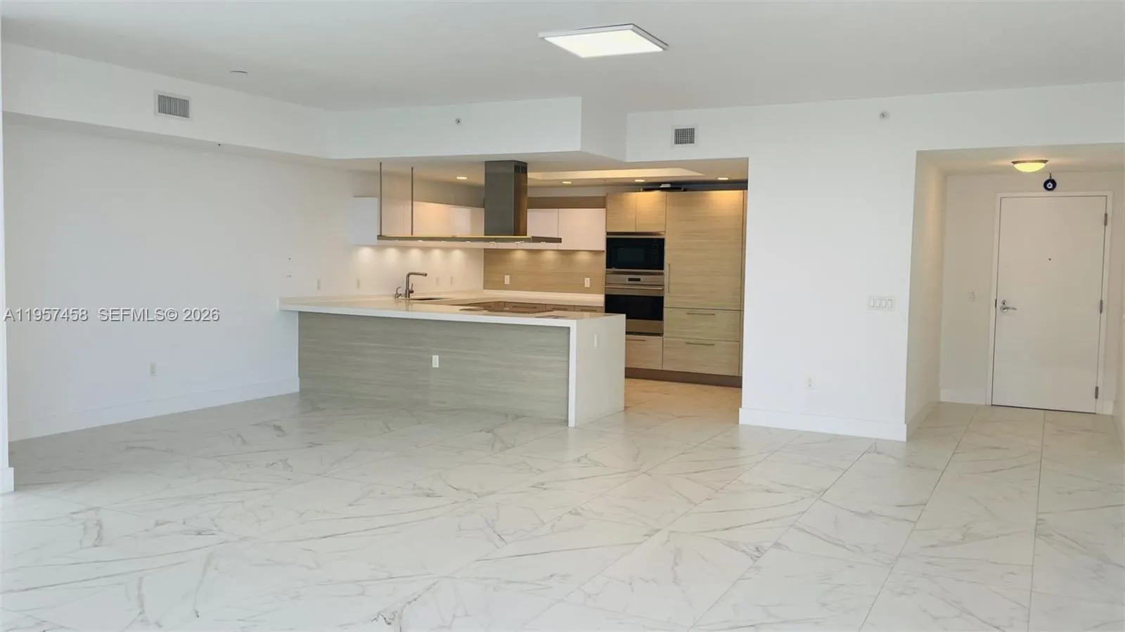 17301 Biscayne Blvd 1907, North Miami Beach, Flori, North Miami Beach, Florida 33160, 2 Bedrooms Bedrooms, ,2 BathroomsBathrooms,Residential Lease,For Rent,17301 Biscayne Blvd 1907, North Miami Beach, Flori,A11957458