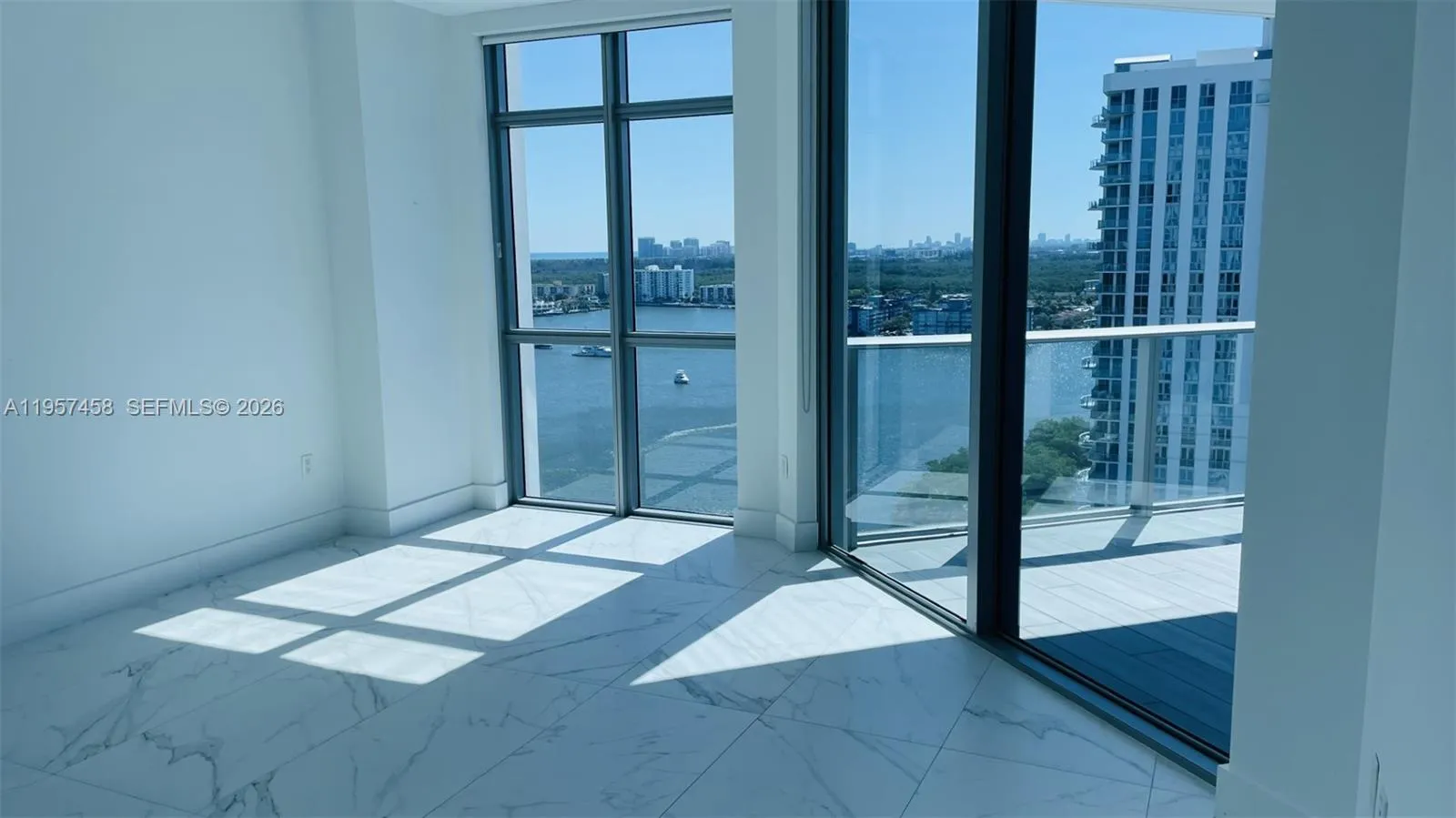 17301 Biscayne Blvd 1907, North Miami Beach, Flori, North Miami Beach, Florida 33160, 2 Bedrooms Bedrooms, ,2 BathroomsBathrooms,Residential Lease,For Rent,17301 Biscayne Blvd 1907, North Miami Beach, Flori,A11957458