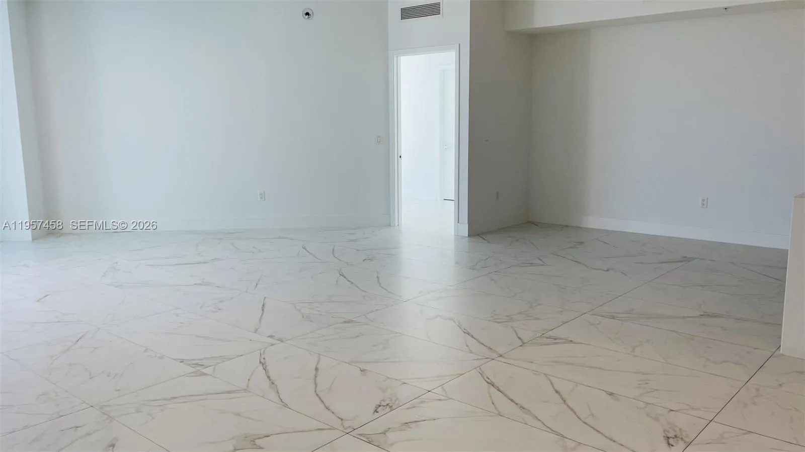 17301 Biscayne Blvd 1907, North Miami Beach, Flori, North Miami Beach, Florida 33160, 2 Bedrooms Bedrooms, ,2 BathroomsBathrooms,Residential Lease,For Rent,17301 Biscayne Blvd 1907, North Miami Beach, Flori,A11957458