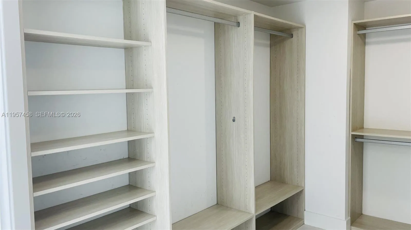 17301 Biscayne Blvd 1907, North Miami Beach, Flori, North Miami Beach, Florida 33160, 2 Bedrooms Bedrooms, ,2 BathroomsBathrooms,Residential Lease,For Rent,17301 Biscayne Blvd 1907, North Miami Beach, Flori,A11957458