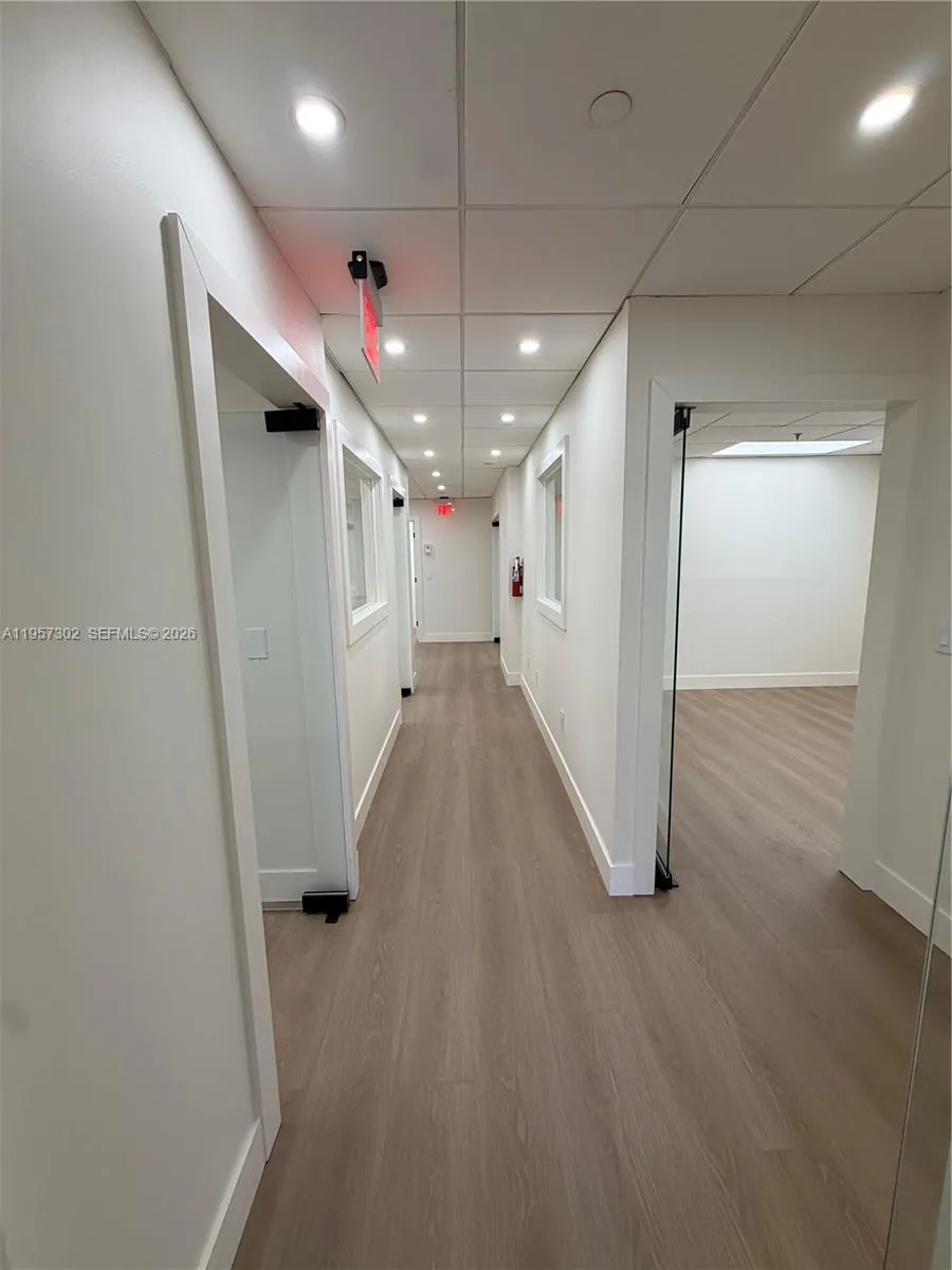 770 Ponce De Leon Blvd 303, Coral Gables, Florida, Coral Gables, Florida 33134, ,Commercial Lease,For Rent,770 Ponce De Leon Blvd 303, Coral Gables, Florida ,A11957302