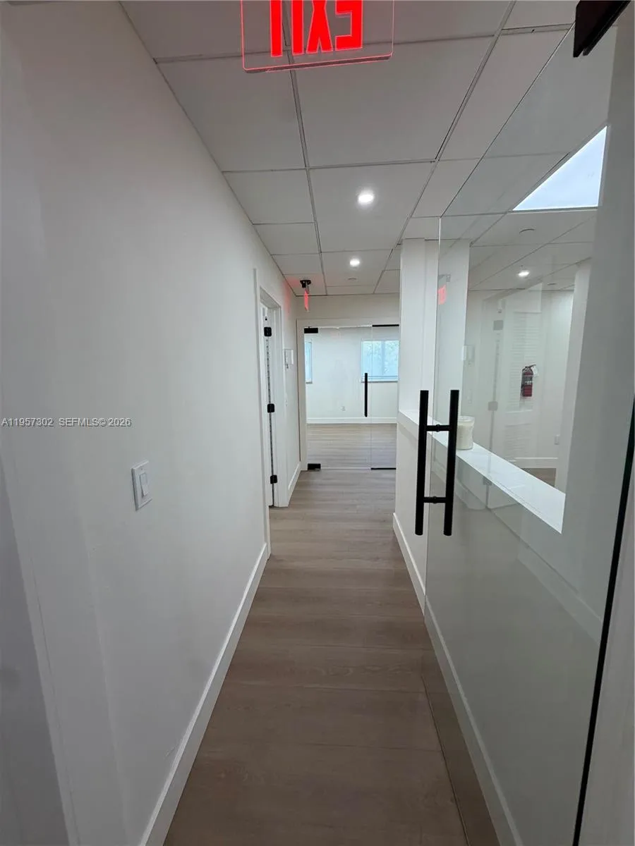 770 Ponce De Leon Blvd 303, Coral Gables, Florida, Coral Gables, Florida 33134, ,Commercial Lease,For Rent,770 Ponce De Leon Blvd 303, Coral Gables, Florida ,A11957302