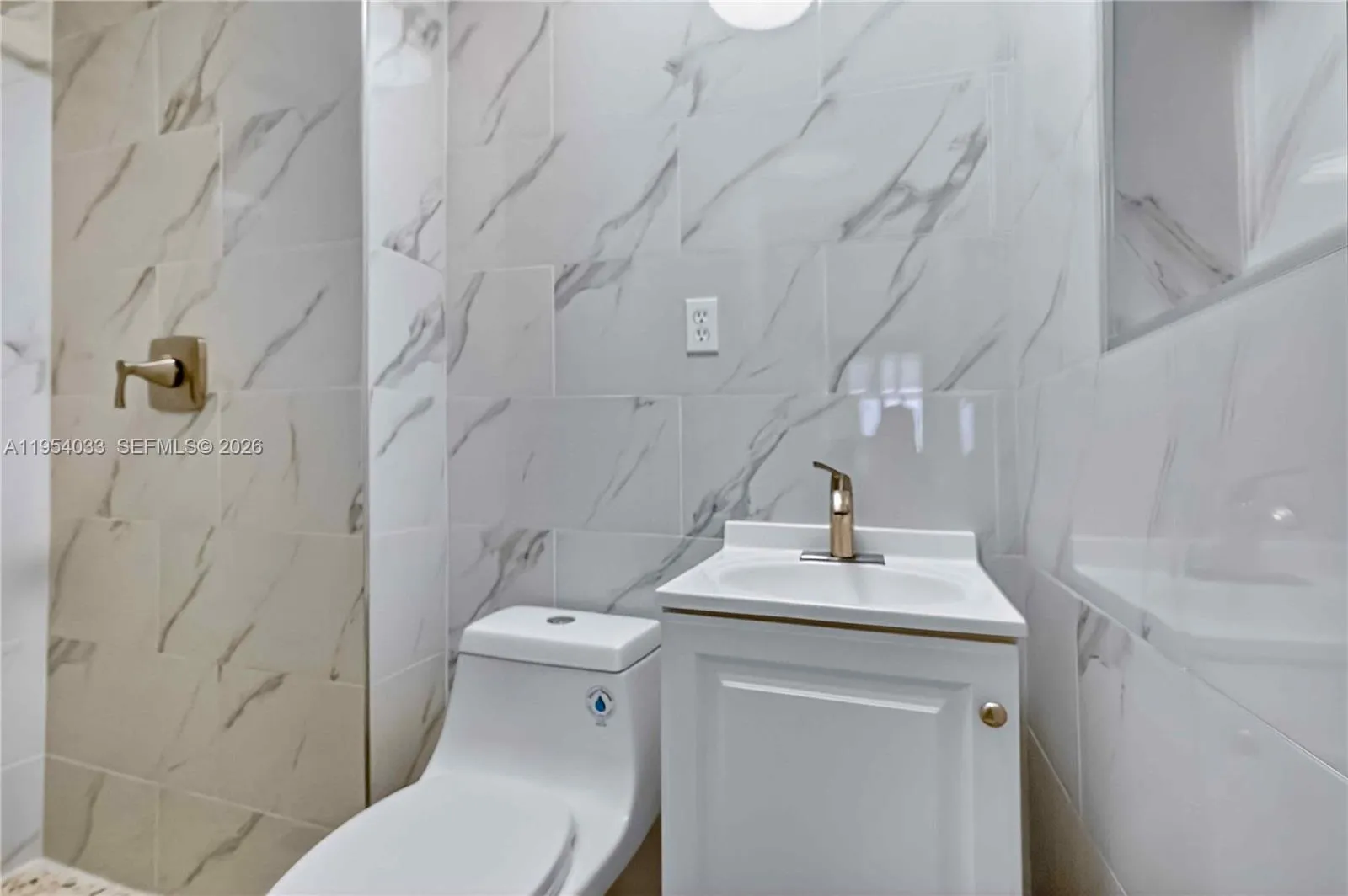 2399 Sw 26th Lane, Miami, Florida 33133, Miami, Florida 33133, ,Residential Income,For Sale,2399 Sw 26th Lane, Miami, Florida 33133,A11954033