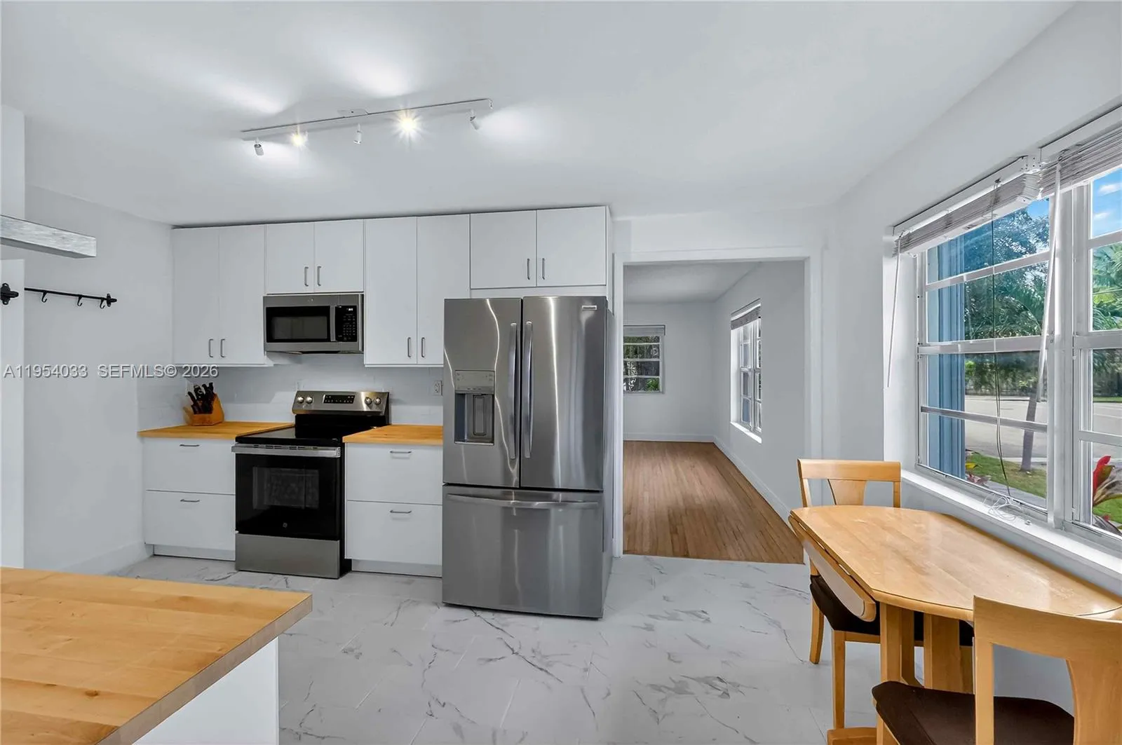 2399 Sw 26th Lane, Miami, Florida 33133, Miami, Florida 33133, ,Residential Income,For Sale,2399 Sw 26th Lane, Miami, Florida 33133,A11954033