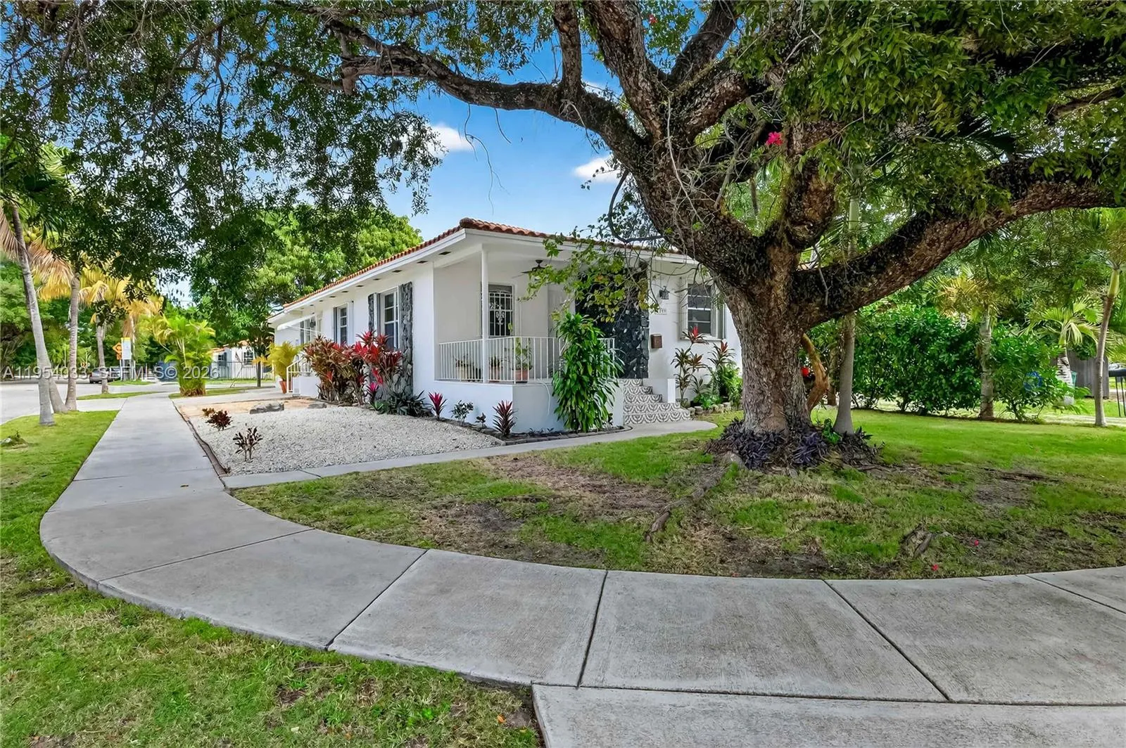 2399 Sw 26th Lane, Miami, Florida 33133, Miami, Florida 33133, ,Residential Income,For Sale,2399 Sw 26th Lane, Miami, Florida 33133,A11954033