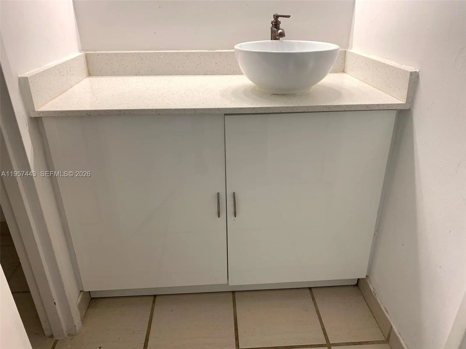 100 Lincoln Rd 732, Miami Beach, Florida 33139, Miami Beach, Florida 33139, 1 Bedroom Bedrooms, ,1 BathroomBathrooms,Residential,For Sale,100 Lincoln Rd 732, Miami Beach, Florida 33139,A11957443