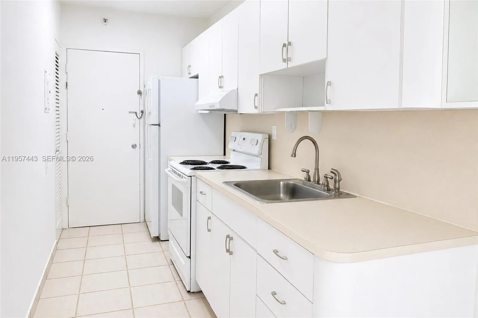 100 Lincoln Rd 732, Miami Beach, Florida 33139, Miami Beach, Florida 33139, 1 Bedroom Bedrooms, ,1 BathroomBathrooms,Residential,For Sale,100 Lincoln Rd 732, Miami Beach, Florida 33139,A11957443