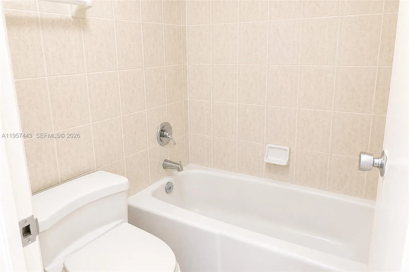 100 Lincoln Rd 732, Miami Beach, Florida 33139, Miami Beach, Florida 33139, 1 Bedroom Bedrooms, ,1 BathroomBathrooms,Residential,For Sale,100 Lincoln Rd 732, Miami Beach, Florida 33139,A11957443