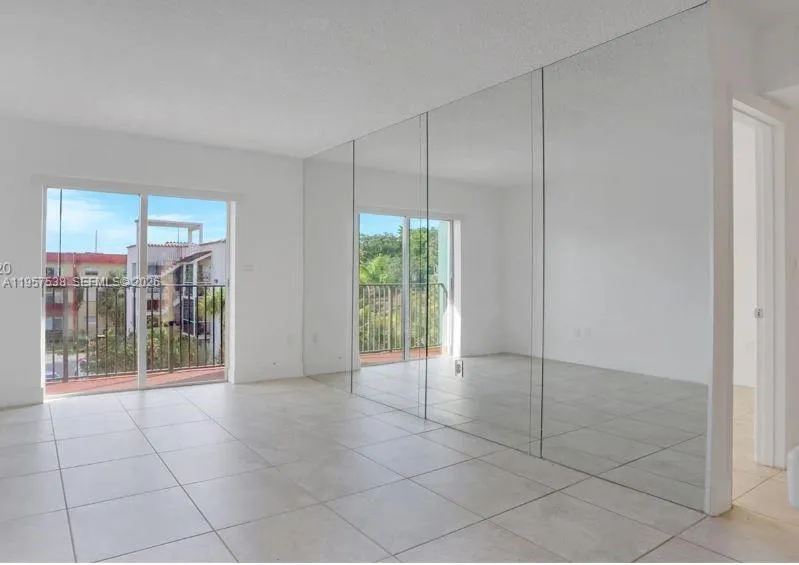 4275 Nw South Tamiami Canal Dr 2-310, Miami, Flori, Miami, Florida 33126, 1 Bedroom Bedrooms, ,1 BathroomBathrooms,Residential Lease,For Rent,4275 Nw South Tamiami Canal Dr 2-310, Miami, Flori,A11957538 4275 Nw South Tamiami Canal Dr 2-310, Miami, Flori, Miami, Florida 33126, 1 Bedroom Bedrooms, ,1 BathroomBathrooms,Residential Lease,For Rent,4275 Nw South Tamiami Canal Dr 2-310, Miami, Flori,A11957538
