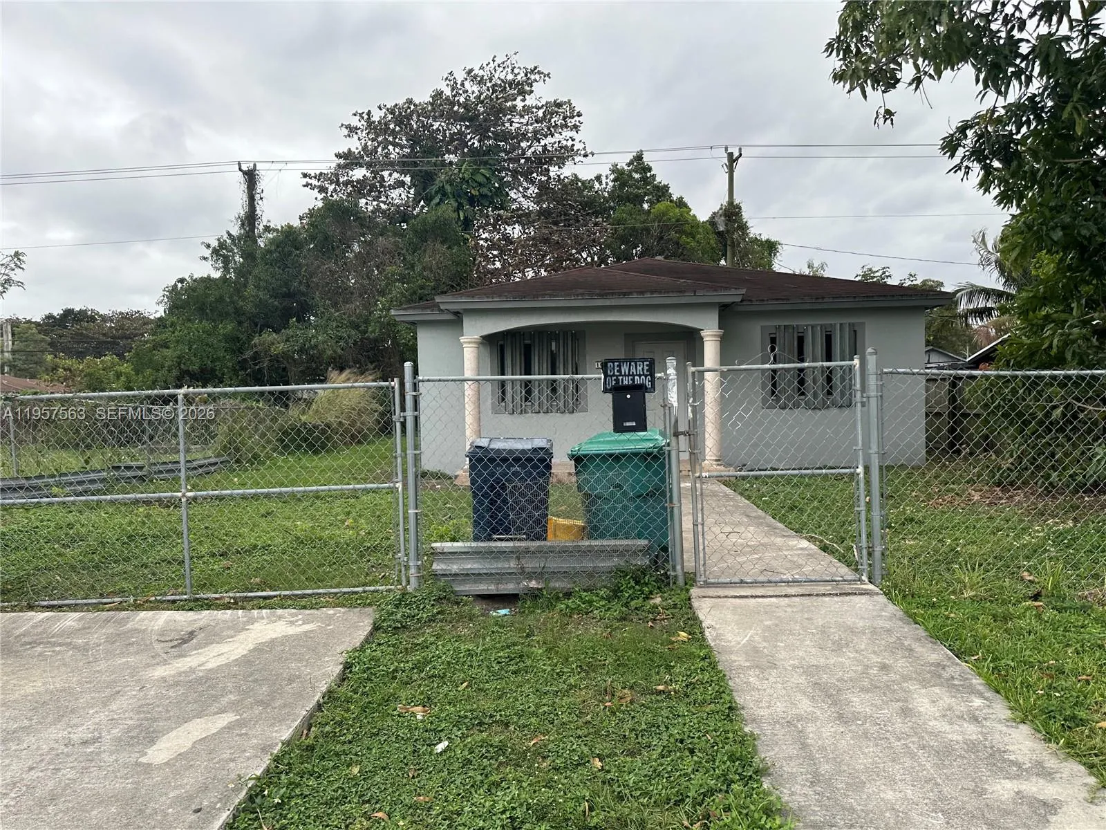 10136 E Hibiscus St, Palmetto Bay, Florida 33157, Palmetto Bay, Florida 33157, 3 Bedrooms Bedrooms, ,2 BathroomsBathrooms,Residential,For Sale,10136 E Hibiscus St, Palmetto Bay, Florida 33157,A11957563