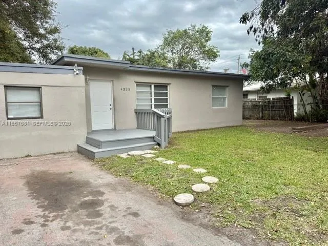 4333 Sw 51st St, Dania Beach, Florida 33314, Dania Beach, Florida 33314, 3 Bedrooms Bedrooms, ,2 BathroomsBathrooms,Residential Lease,For Rent,4333 Sw 51st St, Dania Beach, Florida 33314,A11957581