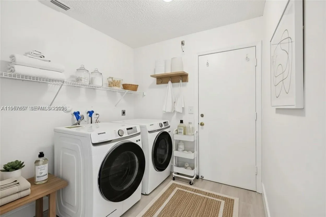 1378 Sw 180th Ave, Pembroke Pines, Florida 33029, Pembroke Pines, Florida 33029, 4 Bedrooms Bedrooms, ,3 BathroomsBathrooms,Residential,For Sale,1378 Sw 180th Ave, Pembroke Pines, Florida 33029,A11957657