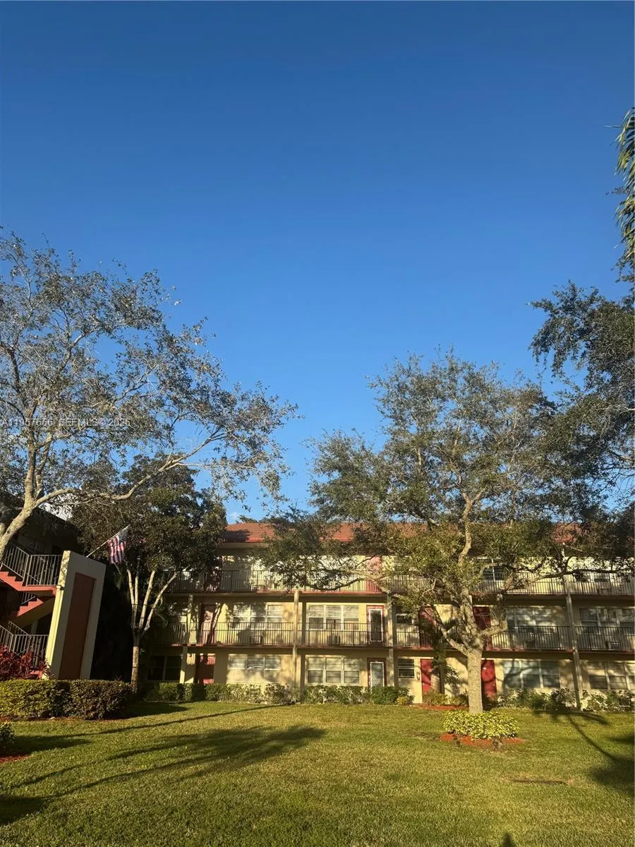 200 Sw 132nd Way 207l, Pembroke Pines, Florida 330, Pembroke Pines, Florida 33027, 1 Bedroom Bedrooms, ,1 BathroomBathrooms,Residential,For Sale,200 Sw 132nd Way 207l, Pembroke Pines, Florida 330,A11957656