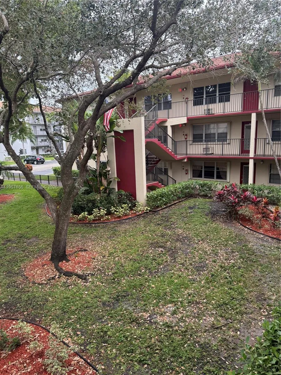 200 Sw 132nd Way 207l, Pembroke Pines, Florida 330, Pembroke Pines, Florida 33027, 1 Bedroom Bedrooms, ,1 BathroomBathrooms,Residential,For Sale,200 Sw 132nd Way 207l, Pembroke Pines, Florida 330,A11957656