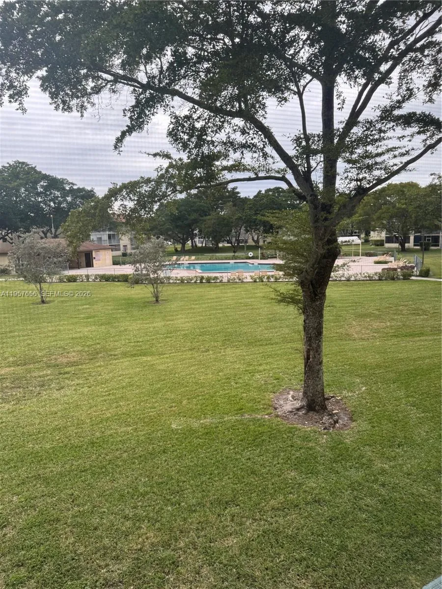 200 Sw 132nd Way 207l, Pembroke Pines, Florida 330, Pembroke Pines, Florida 33027, 1 Bedroom Bedrooms, ,1 BathroomBathrooms,Residential,For Sale,200 Sw 132nd Way 207l, Pembroke Pines, Florida 330,A11957656