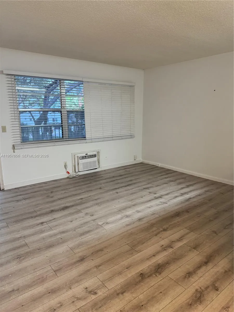 200 Sw 132nd Way 207l, Pembroke Pines, Florida 330, Pembroke Pines, Florida 33027, 1 Bedroom Bedrooms, ,1 BathroomBathrooms,Residential,For Sale,200 Sw 132nd Way 207l, Pembroke Pines, Florida 330,A11957656