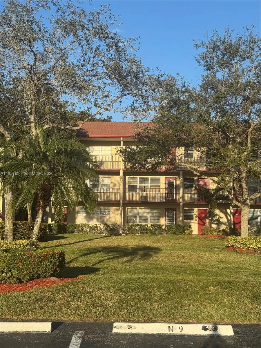 200 Sw 132nd Way 207l, Pembroke Pines, Florida 330, Pembroke Pines, Florida 33027, 1 Bedroom Bedrooms, ,1 BathroomBathrooms,Residential,For Sale,200 Sw 132nd Way 207l, Pembroke Pines, Florida 330,A11957656