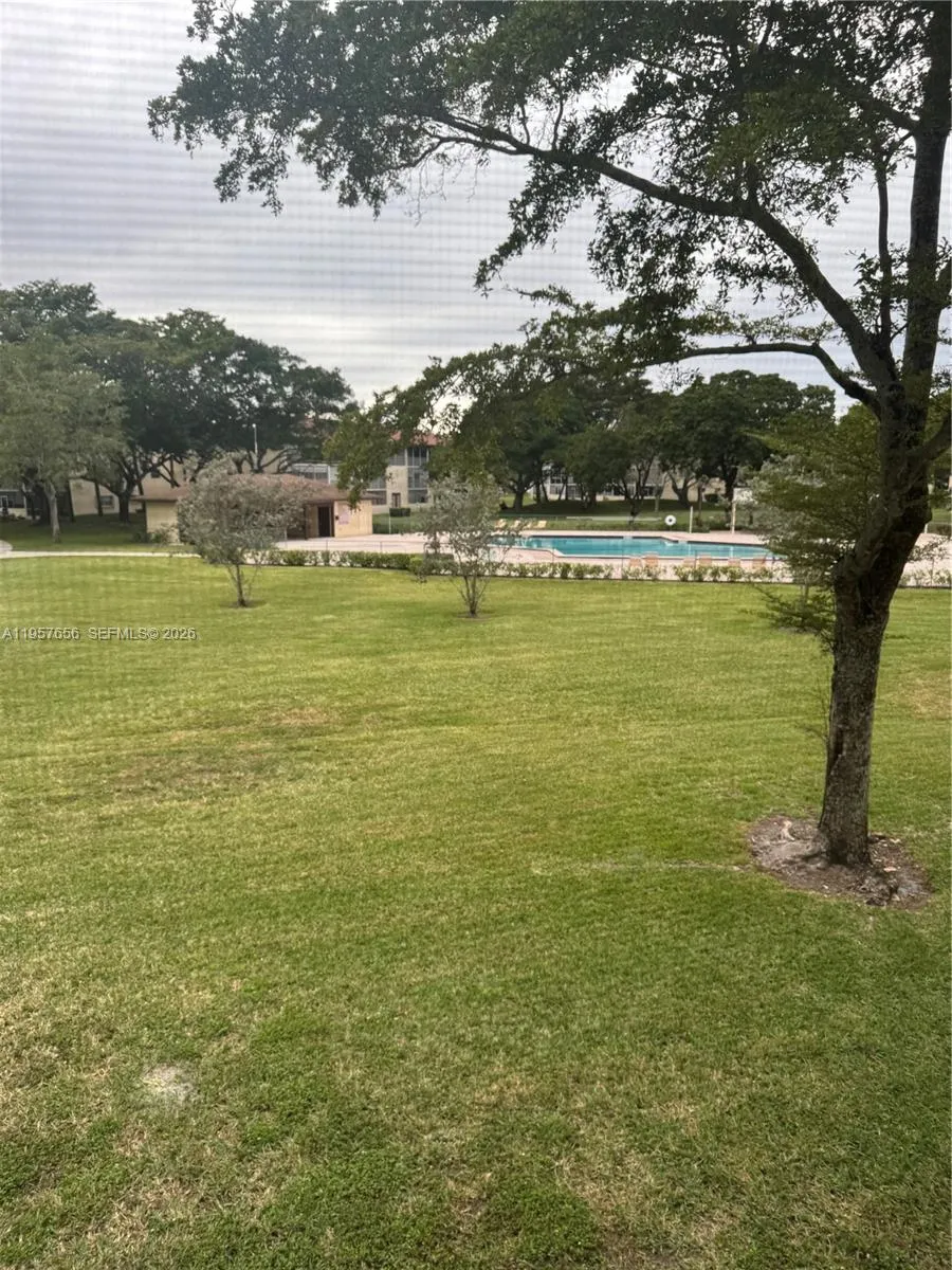 200 Sw 132nd Way 207l, Pembroke Pines, Florida 330, Pembroke Pines, Florida 33027, 1 Bedroom Bedrooms, ,1 BathroomBathrooms,Residential,For Sale,200 Sw 132nd Way 207l, Pembroke Pines, Florida 330,A11957656
