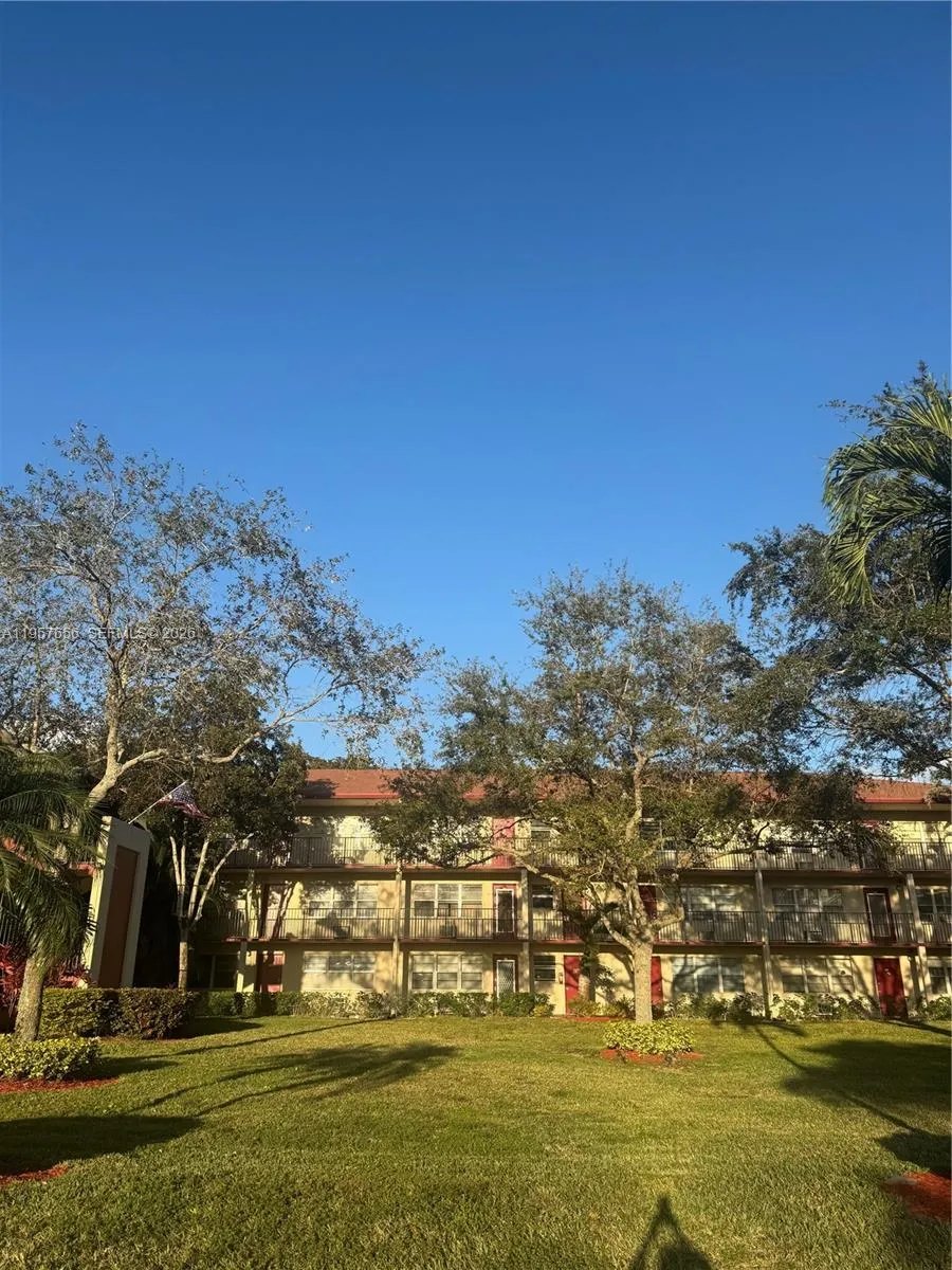 200 Sw 132nd Way 207l, Pembroke Pines, Florida 330, Pembroke Pines, Florida 33027, 1 Bedroom Bedrooms, ,1 BathroomBathrooms,Residential,For Sale,200 Sw 132nd Way 207l, Pembroke Pines, Florida 330,A11957656